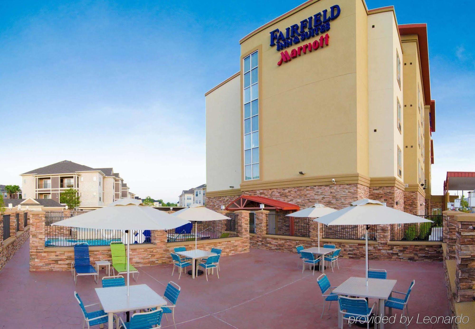 Fairfield Inn And Suites By Marriott North Spring Exterior foto